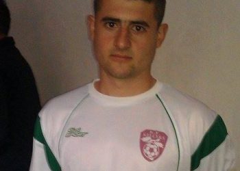 Ky është futbollisti i Këlcyrës që rrahu barbarisht lojtarin e ekipit kundërshtar