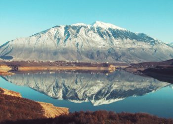 “Troket” më në fund dimri, ja ku bie dëbora e parë në Shqipëri