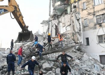 Pamje të rënda/Shihni pasojat e tërmetit (VIDEO)