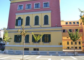 Administrata publike pa rroga, Ministria e Financave sqaron problemin