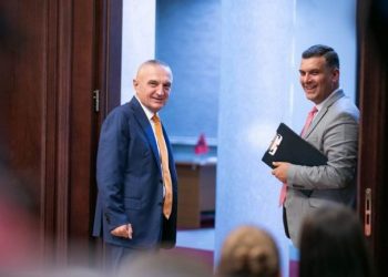 “Çmendet” Ilir Meta, organizon tubim mbarëpopullor më 8 dhjetor