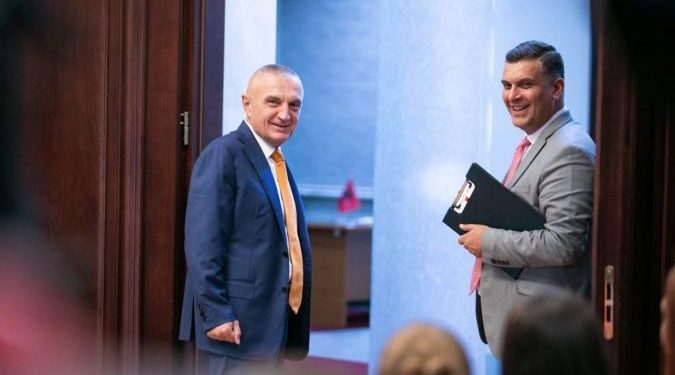 “Çmendet” Ilir Meta, organizon tubim mbarëpopullor më 8 dhjetor