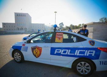 Tërmetet/ Policia thirrje qytetarëve: Kufizoni lëvizjet me makina