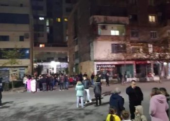 Tërmeti i fuqishëm, raportohet për pallate të rrëzuar në Durrës (FOTO)