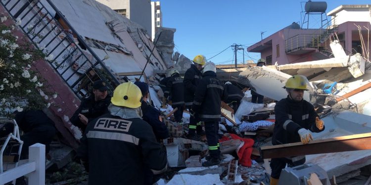 Rritet bilanci i tërmetit, 11 jetë të humbura