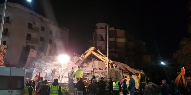 Rëndohet bilanci, 20 jetë të humbura nga tërmeti