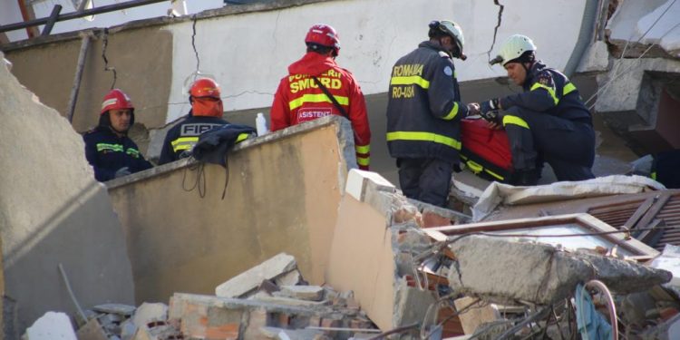 Ka një lajm të keq për të prekurit nga tërmeti