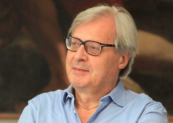 “Supet e maleve dhe supet e shqiptarëve s’janë kërrusur kurrë”, politikani italian reagon për tërmetin