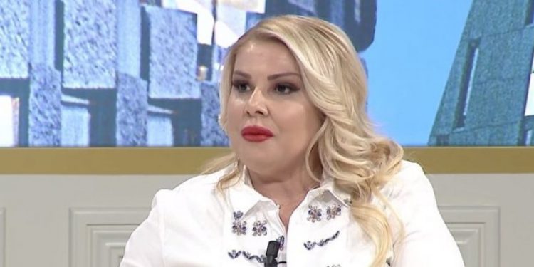 ‘Ky do të jetë muaji juaj, mos u shqetësoni!’, Meri Shehu bën parashikimin e horoskopit për muajin nëntor (VIDEO)