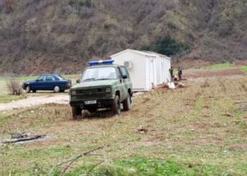 Greqia kërkon edhe 8 mijë varre të tjera në Shqipëri