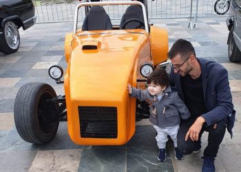 Lotusi shqiptar, makina që u ndërtua 10 vite më parë në një fshat të Fierit (FOTO)