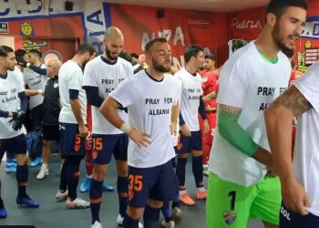 Tërmeti në Shqipëri, shihni gjestin e bukur të ekipit të Malagas në Spanjë (VIDEO)