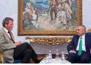 Meta shpall “non grata” Ambasadorin Borchardt (DOKUMENTI)