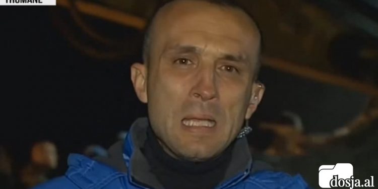 Tërmeti, gazetari i TCH qan në transmetim direkt teksa jep lajmin për dy rinj që u gjetën pa jetë nën rrënoja