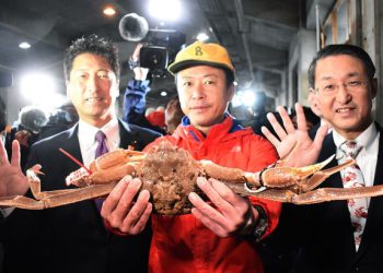 Presidenti “i çmendur” shpenzon 46 mijë dollarë për një… gaforre