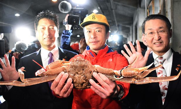 Presidenti “i çmendur” shpenzon 46 mijë dollarë për një… gaforre