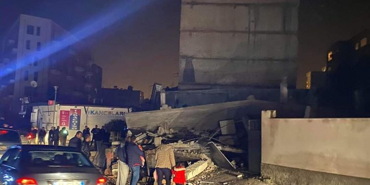 Termeti i fuqishëm, ja dëmet që ka shkaktaur në Durrrës. Raportohen të lënduar (FOTO)