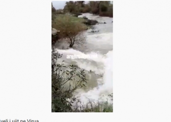 Reshjet në Gjirokastër, Viroi rrezikon të dalë nga shtrati (VIDEO)