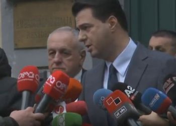 Basha refuzon të ulet me Ramën: Qytetarët duan zgjidhje, jo shfaqje