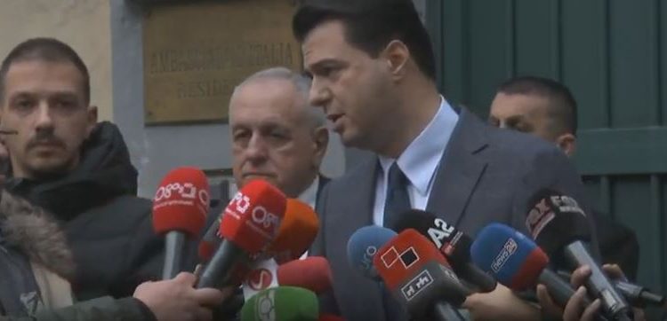 Basha refuzon të ulet me Ramën: Qytetarët duan zgjidhje, jo shfaqje