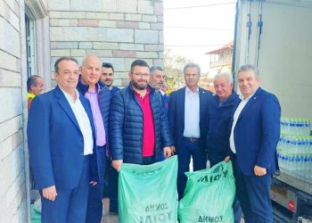 Tërmeti/ Vijnë në Dropull 7.3 ton ndihma nga dy bashki të Greqisë, Dhimitraq Toli pret në takimin homologun e Ilionit të Athinës (FOTO)