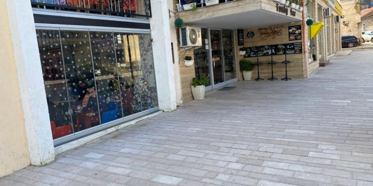 Tritan Shehu fajëson kryetaren e bashkisë: Përmeti s’ka asnjë atmosferë festive