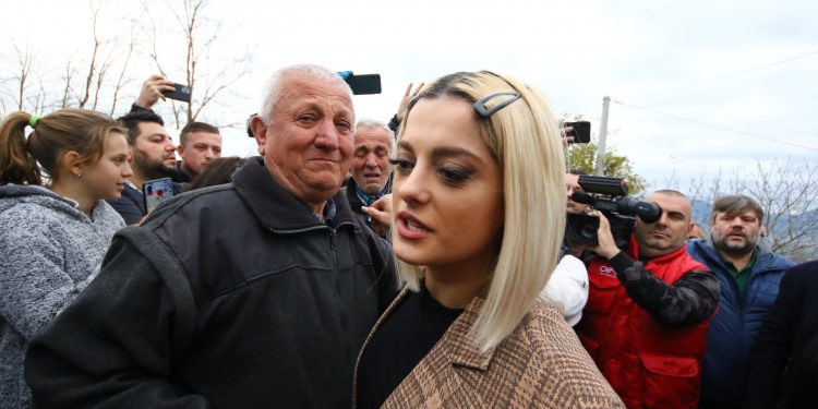 Bebe Rexha në Shqipëri, rrëfim dashurie në kohë tërmeti: Burrin e dua shqiptar, dasma do të zgjasë pesë ditë