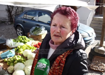Abuzim me çmimet, konsumatorët akuzojnë tregtarët në Gjirokastër (VIDEO)