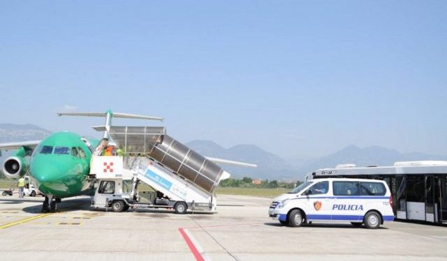 Në kërkim për vrasje, i riu nga Memaliaj ekstradohet nga Italia