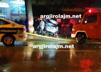 Aksident i frikshëm në Gjirokastër, shihni si është bërë makina me të cilën lëvizte 17-vjecari (Foto Ekskluzive)