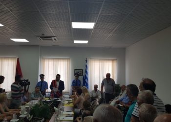 Bashkia Dropull jep 10 milionë lekë për familjet e prekura nga tërmeti