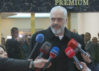 Rama bën premtimin e madh: Brenda 6 muajve do të bëhen me banesë të re ata që kishin shtëpi private