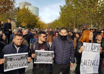 Ligji kundër mediave online, gazetarët në protestë: Të refuzojmë regjimin diktatorial (VIDEO)