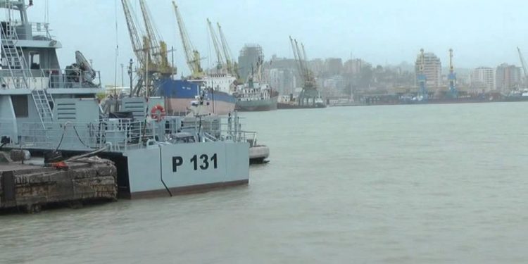 Moti i keq, pezullohet lundrimi në portin e Sarandës