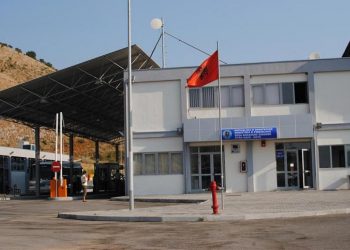 Shqiptarët kthehen për festa, ja sa persona kanë hyrë përmes Qafë Botës