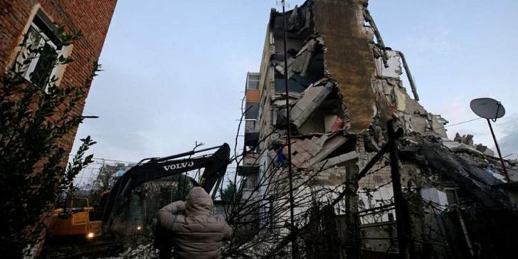 Profesori grek analizon tërmetin në Shqipëri, ja kur mund të ndodhë përsëritja e lëkundjeve