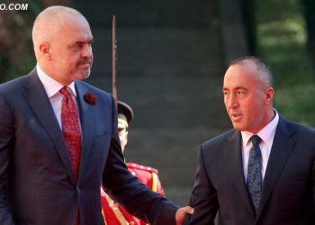 Ta lëmë pak anash Edi Ramën… dhe të shohim llumin politik të Prishtinës!