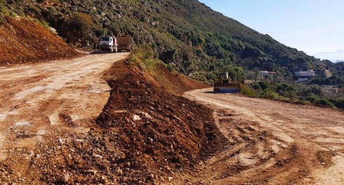 Investimet në jug, nis puna për rrugën që të çon në Kalanë e Borshit