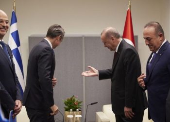 Greqia ‘kërcënon’ Turqinë: Mos e kaloni vijën e kuqe!