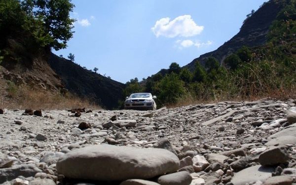 Rruga Çorovodë- Përmet, 20 km të lëna përgjysmë prej dy vitesh