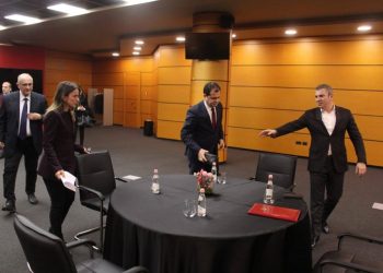 Të gjithë në paqe duke përgatitur luftën