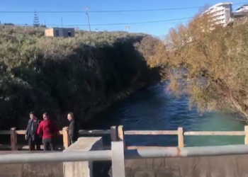 Sarandë, 55-vjeçari hidhet në ujërat e Bistricës, mister shkaqet që e shtynë drejt vetëflijimit