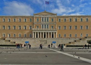 Më në fund Greqia bindet të njohë patentat shqiptare, projektligji kalon në Parlament