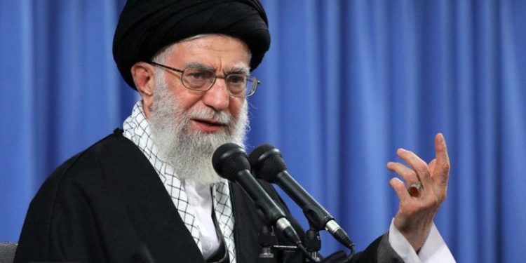 Irani kërcënon Shqipërinë: Vend djallëzor që bashkëpunon me Amerikën