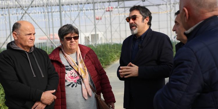 Eksportet e produkteve bujqësore u rritën me 20%, ministri Çuçi: Politikat tona po japin rezultat. Serrat e mëdha krijojnë avantazh konkurrues (FOTO)