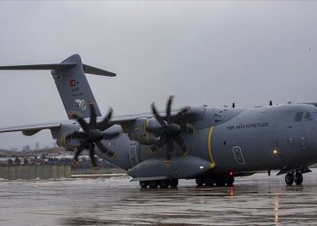 Qeveria turke nis një avion për të marrë qytetarët e vet dhe disa shqiptarë nga Kina