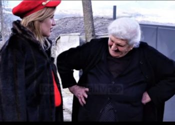 Mediat greke sulmojnë gazetaren e Top Channel për emisionin në Dervician, i referohen edhe Argjirolajm.net  (VIDEO)