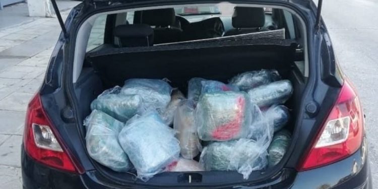 Një i arrestuar në Sarandë, tentoi të kalonte kanabis në Qafë Botë (Emri)