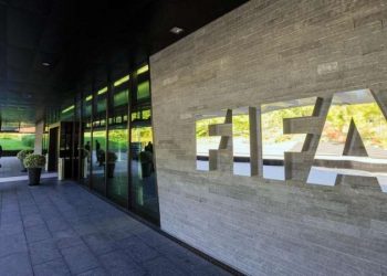 FIFA ‘fundos’ Luftëtarin, bllokohet merkato e janarit për shkak të gjyqeve të shumta