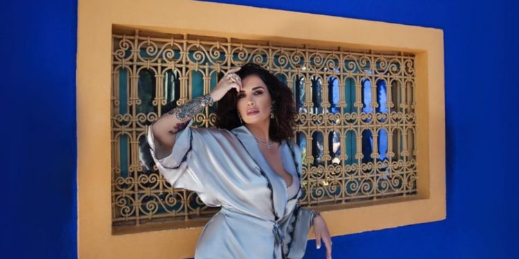 Jonida Maliqi flet për videon ku kapte nga b*tha Flori Mumajesin: Unë jam një femër beqare, por e moralshme